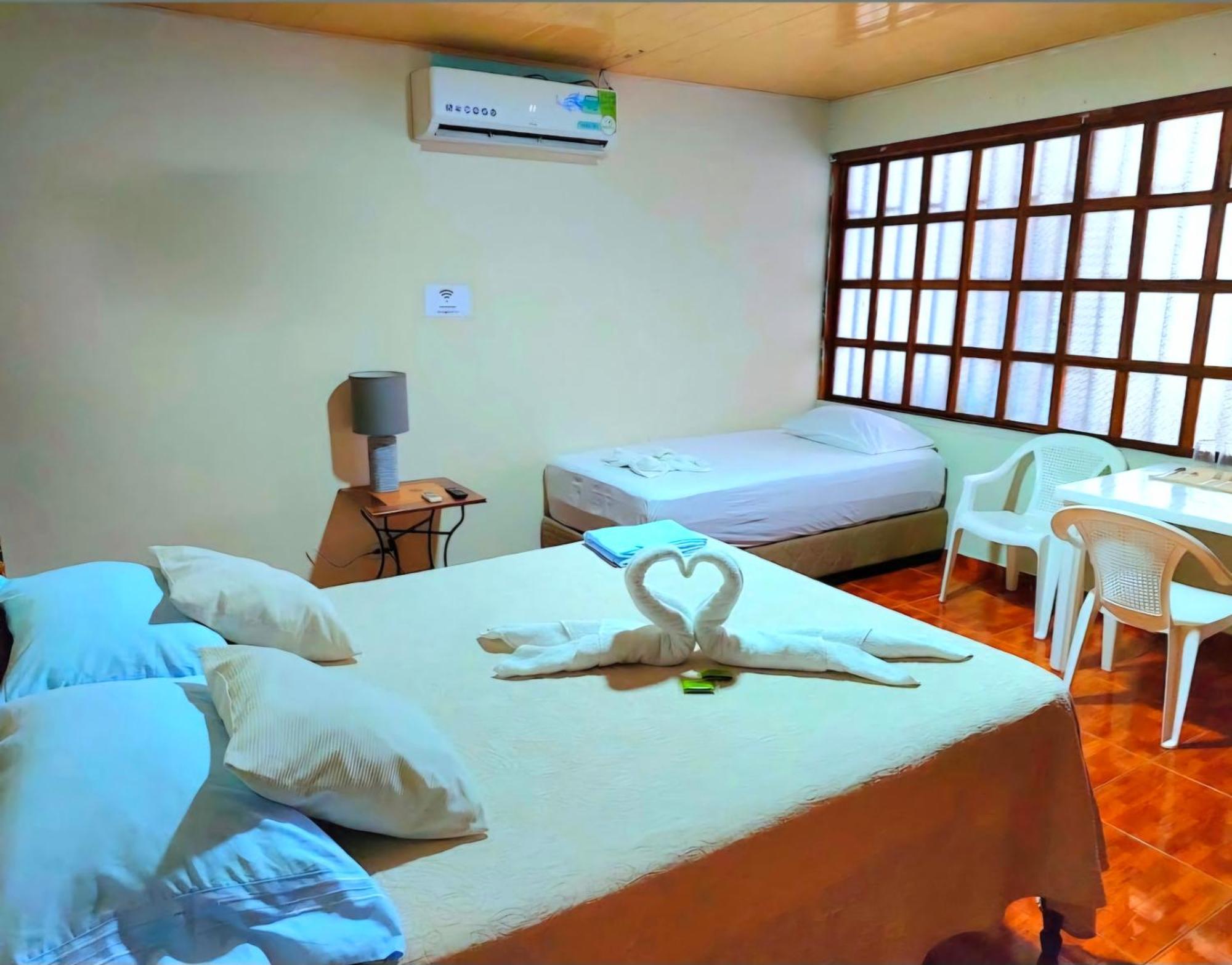 פונטארנס Hostel Del Pacifico מראה חיצוני תמונה